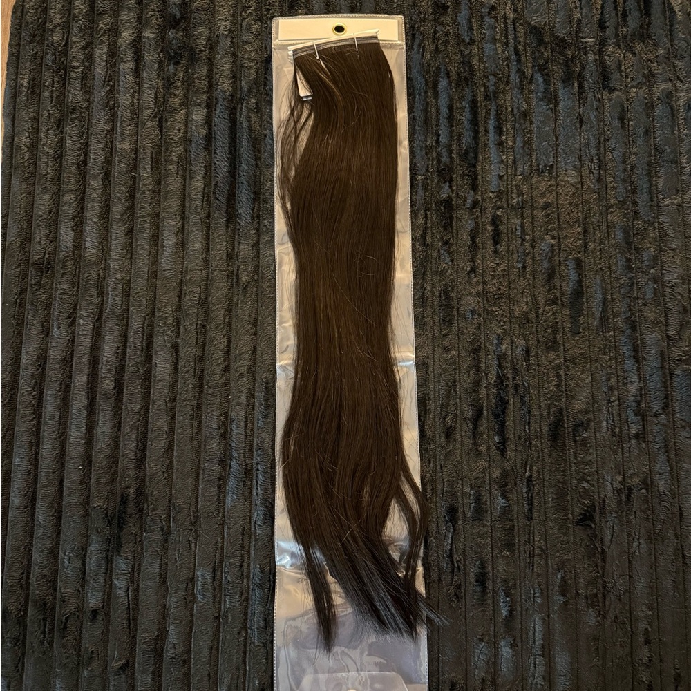 Genius Weft 22” 100g 1B Hair Extensions